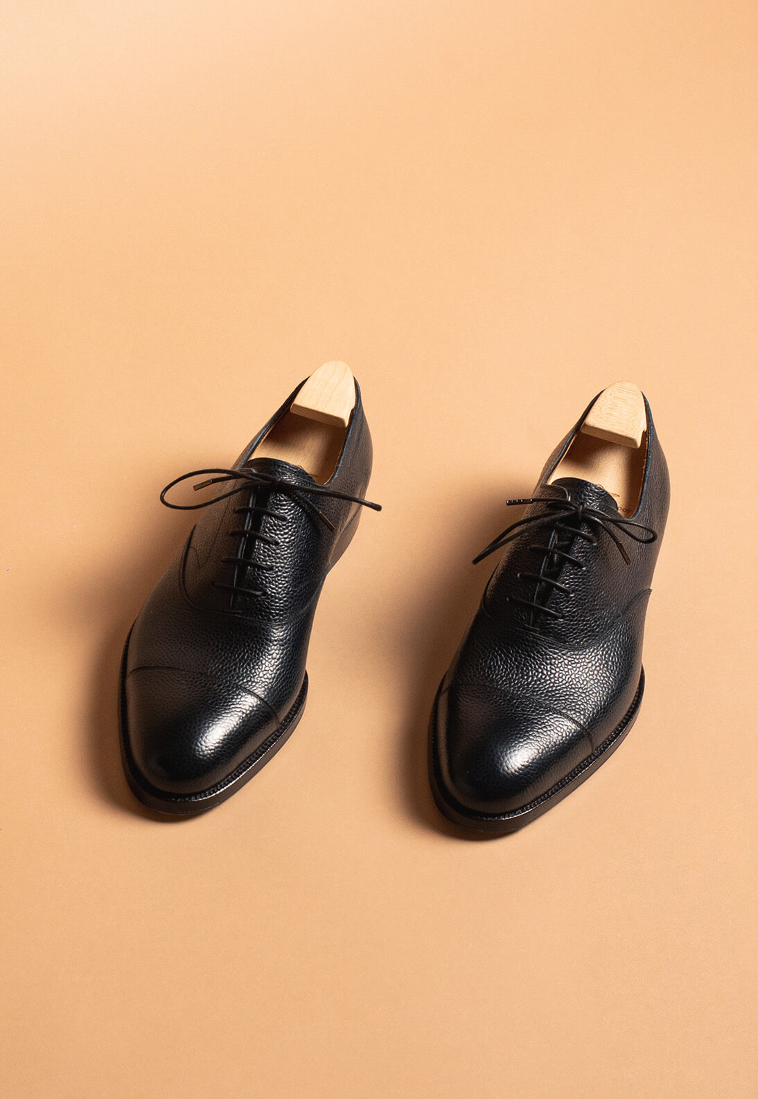 Tailor-made shoes for your style. Personalize your look with comfortable and elegant bespoke footwear shoes